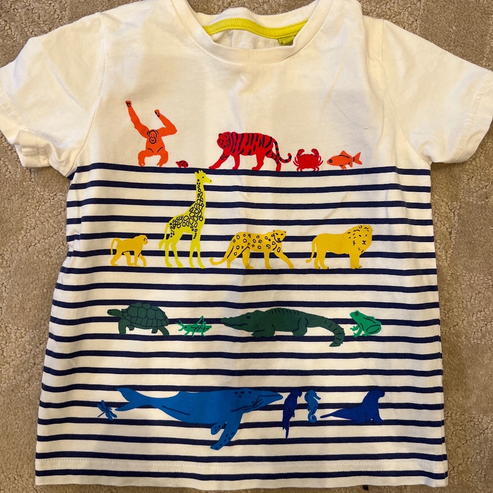 Boden animal shirt size 3to4